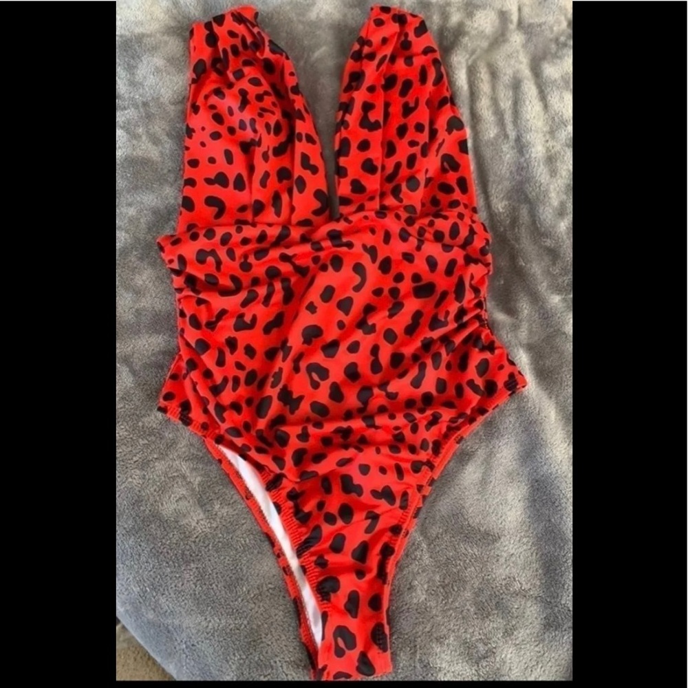 One piece swimsuit